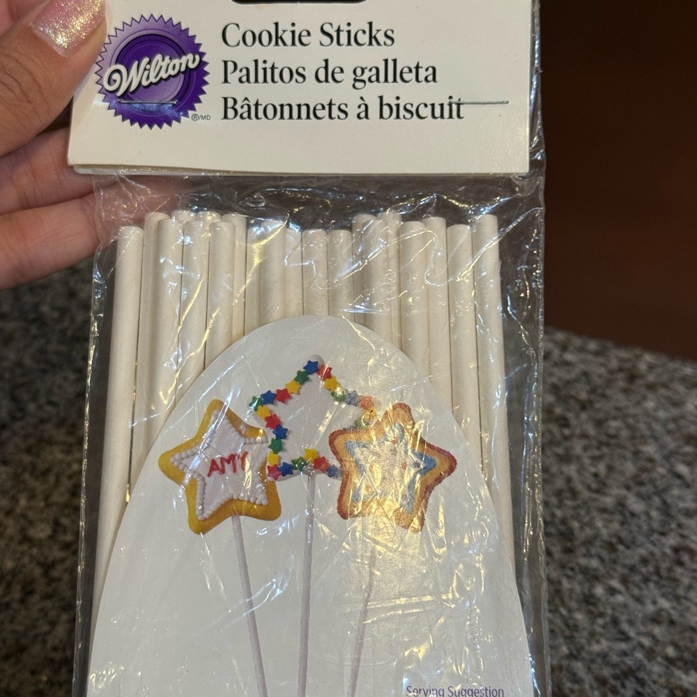 Wilton White Cookie Sticks - 20 Count for Cake Pops & Dessert Picks